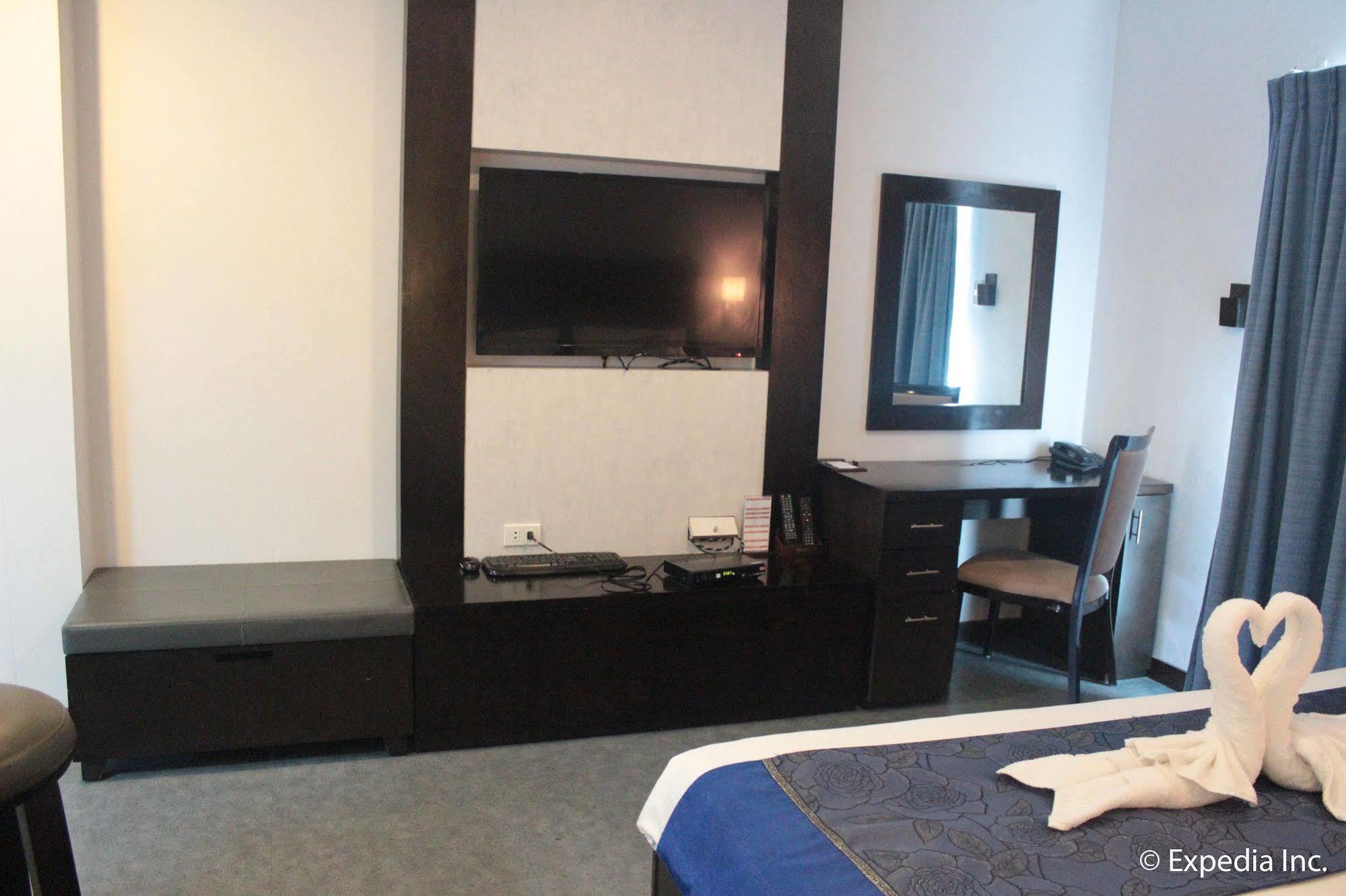 Sun Plaza Subic Hotel Olongapo Zewnętrze zdjęcie